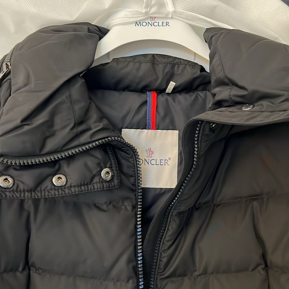 Moncler Flammette Puffer - Picture 5 of 11